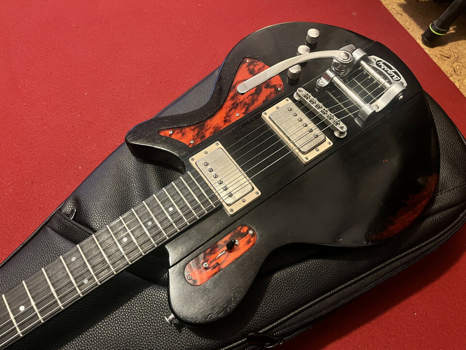 Eastman JULIET /V-B-Bigsby IMPECABLE