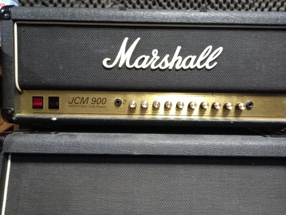 Ampli Marshall JCM 900 4100+Pantalla Marshall 4x12 Lead 1960 de segunda mano · Foto 3 de 3 · Madrid · 600 €