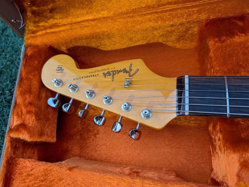 Fender American Vintage II 1961 Stratocaster RW 3TS de segunda mano · Foto 5 de 10 · A Coruña · 1750 €