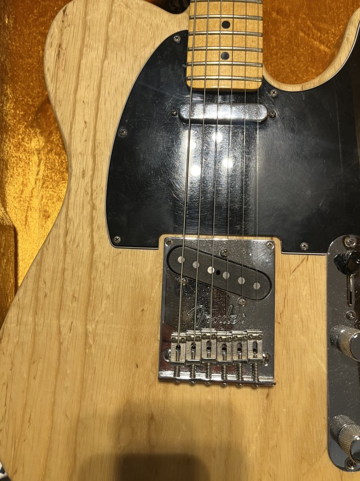 Fender Telecaster American Standard de segunda mano · Foto 3 de 7 · Madrid · 1000 €