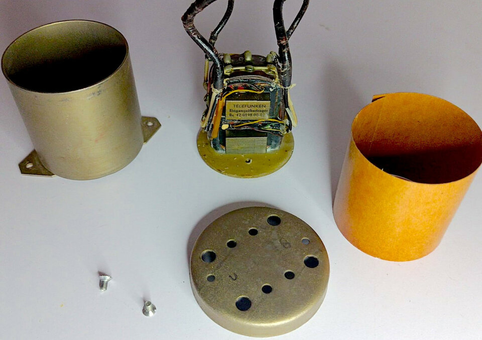 TELEFUNKEN stereo INPUT transformers 1:30     BV 42-0198.00-02.7