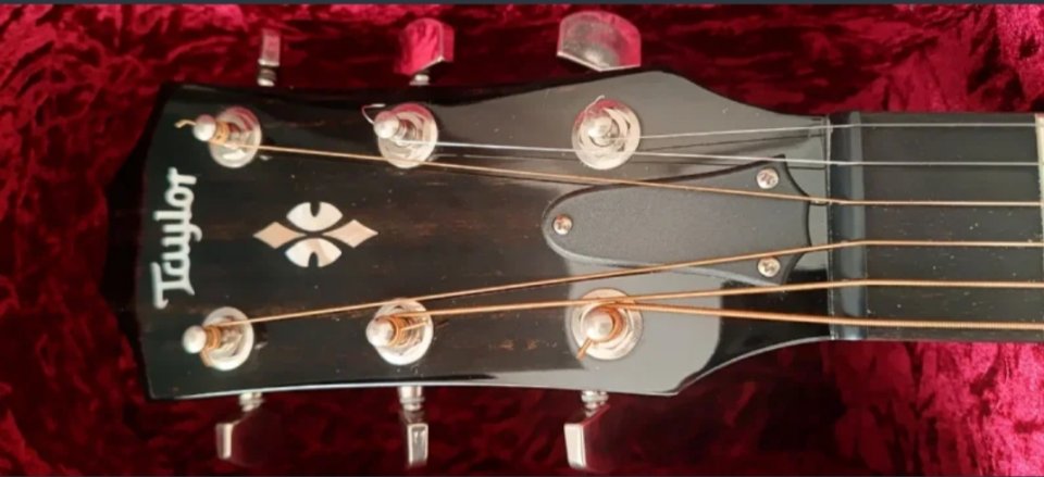 Taylor 714ce Western Sunburst de segunda mano · Foto 3 de 10 · Bizkaia · 2250 €