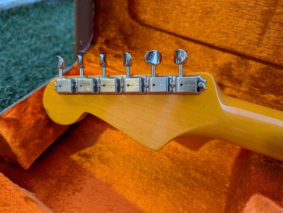 Fender American Vintage II 1961 Stratocaster RW 3TS de segunda mano · Foto 9 de 10 · A Coruña · 1750 €