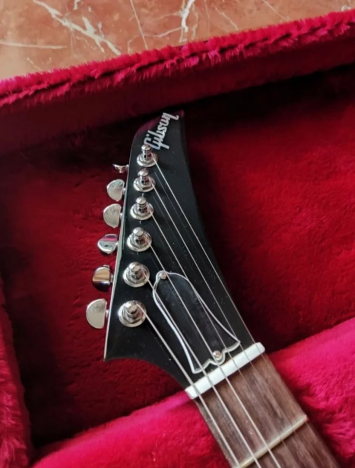 Gibson Explorer 2017 Heritage Cherry de segunda mano · Foto 6 de 8 · Jaén · 1899 €