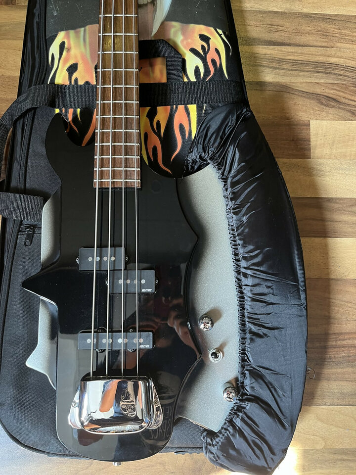 Cort Gene Simmons Axe Bass 2010s - Black