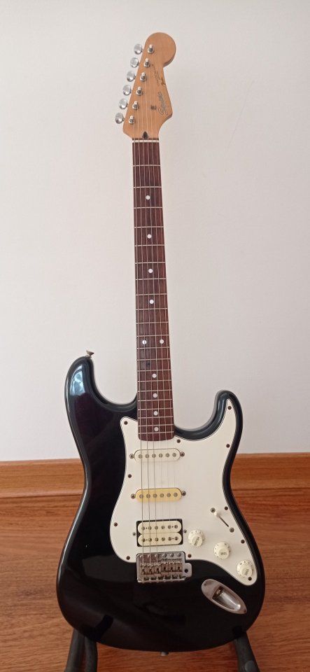 Guitarra eléctrica Squier Stratocaster Japón 1993 de segunda mano · Foto 2 de 10 · Cuenca · 270 €