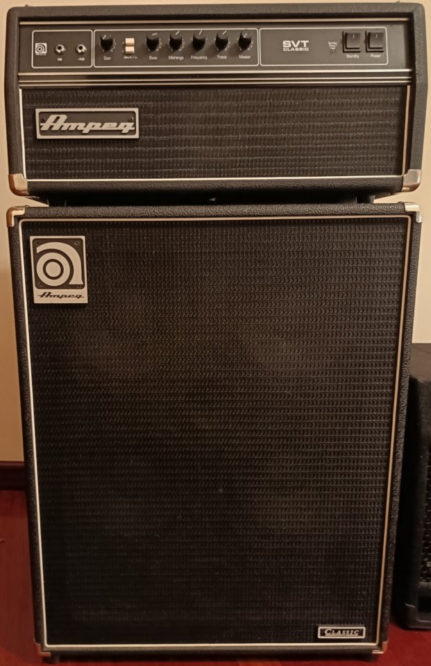 Cabezal Ampeg SVT CL+ Pantalla Ampeg 410HLF