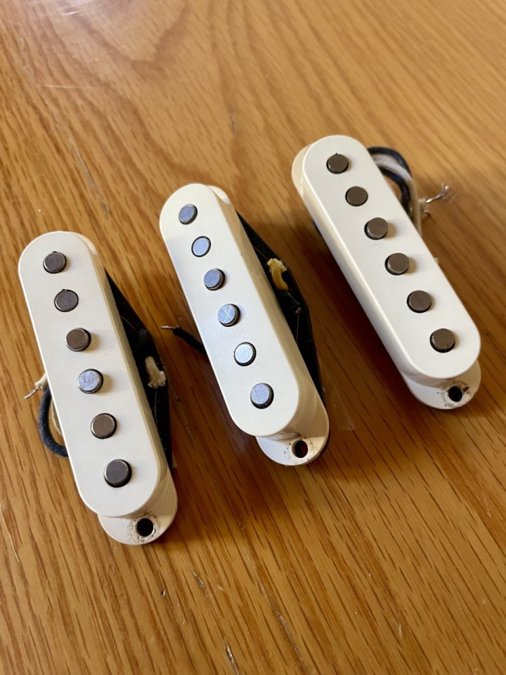 Set pastillas Stratocaster pre CBS