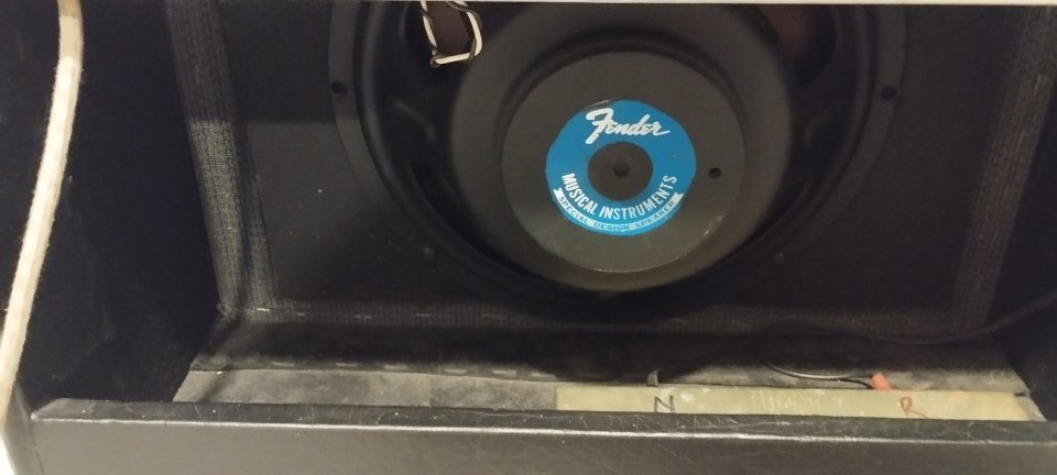 Amplificador Fender Deluxe 85