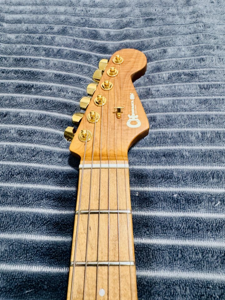 Charvel Pro Mod DK24 HSH 2PT Mahogany Natural de segunda mano · Foto 5 de 10 · SC Tenerife · 850 €