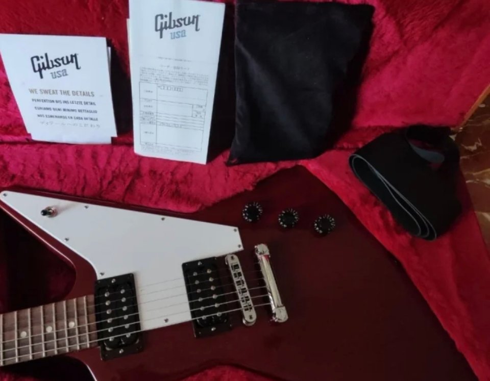 Gibson Explorer 2017 Heritage Cherry de segunda mano · Foto 8 de 8 · Jaén · 1899 €