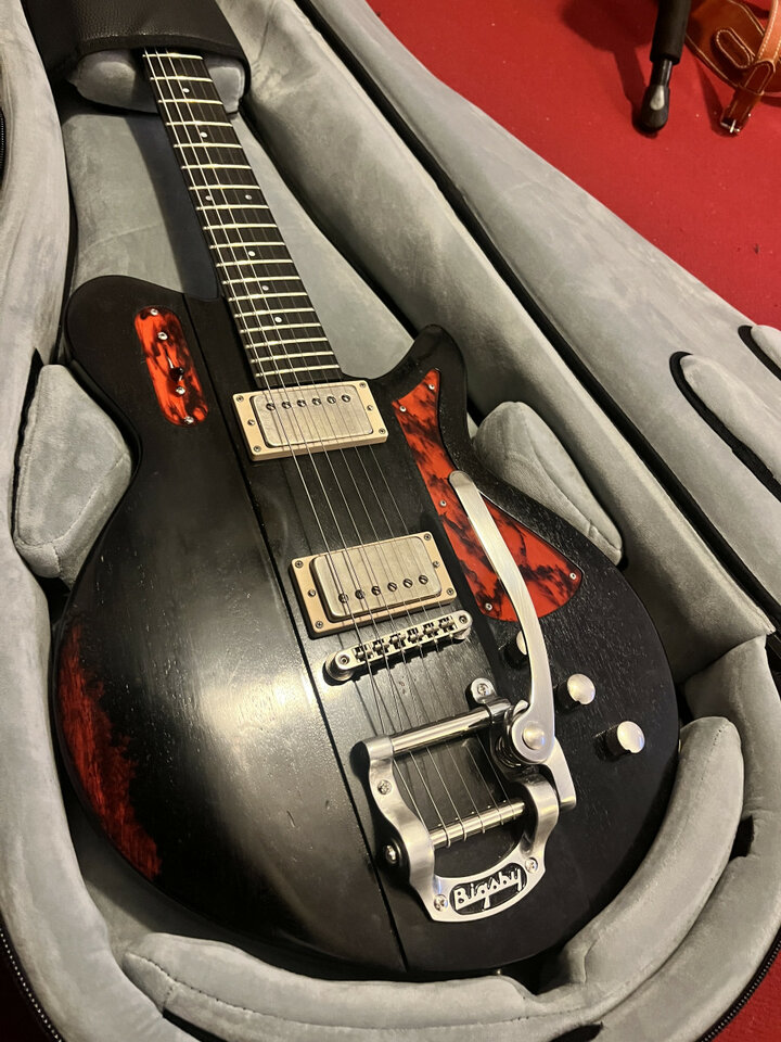 Eastman JULIET /V-B-Bigsby IMPECABLE