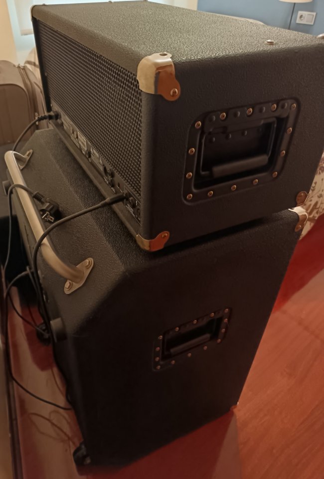 Cabezal Ampeg SVT CL+ Pantalla Ampeg 410HLF