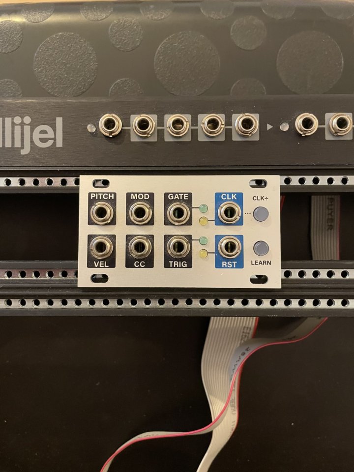 Intellijel !U Midi Interface Eurorack de segunda mano · Málaga · 140 €