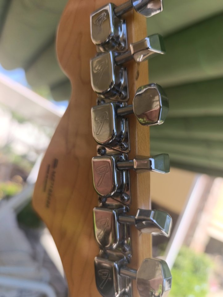 Fender Stratocaster Classic Series '70s Seymour Duncan Yngwie Malmsteen de segunda mano · Foto 2 de 5 · Madrid · 650 €