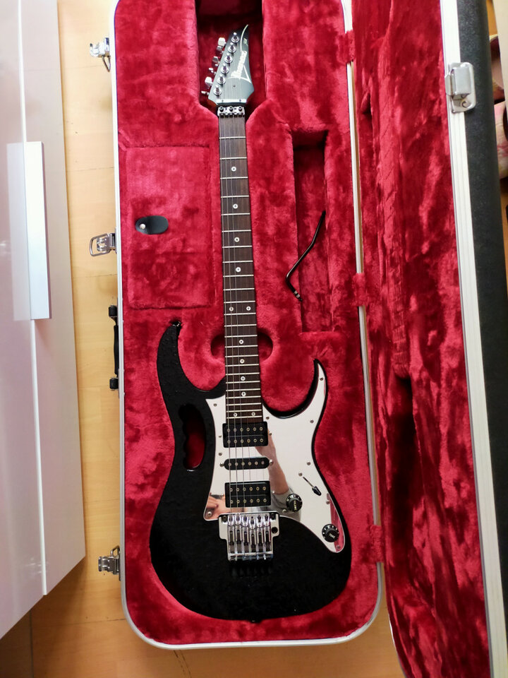 Ibanez Jem Japonesa 7Dbk (CAMBIOS DENTRO)