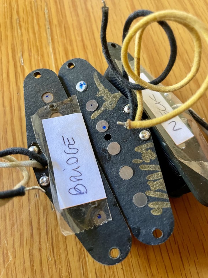 Set pastillas Stratocaster pre CBS