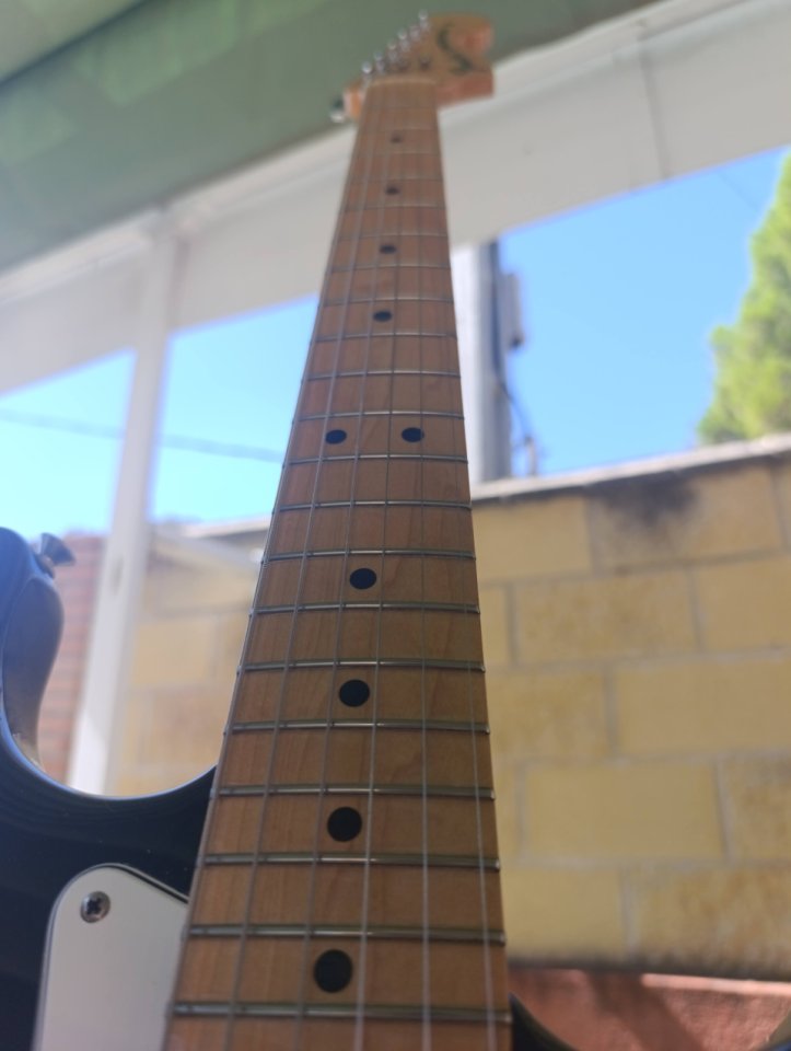 Fender Stratocaster Classic Series '70s Seymour Duncan Yngwie Malmsteen de segunda mano · Foto 3 de 5 · Madrid · 650 €