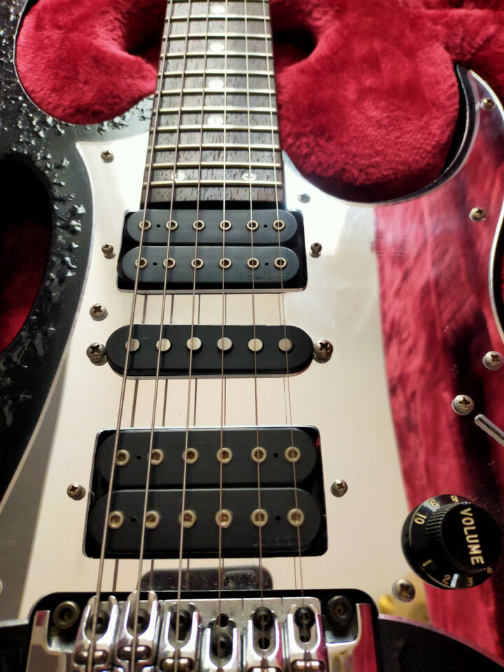 Ibanez Jem Japonesa 7Dbk (CAMBIOS DENTRO)