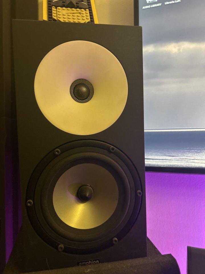 Vendo material de estudio variado