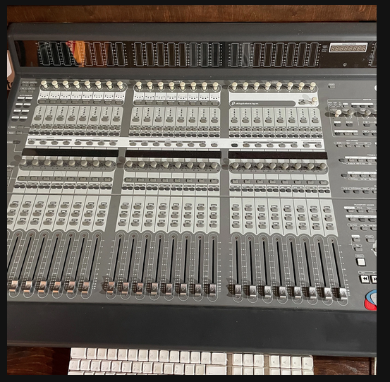 Avid C24 Pro Tools Control Surface 2010s - Gray