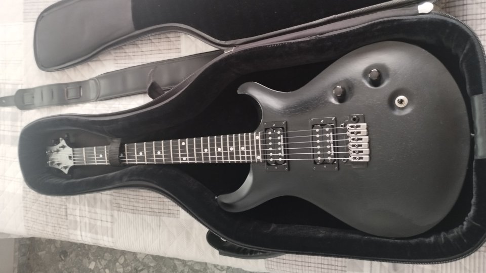 Guitarra Mensinger Custom Joker