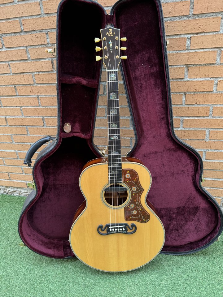 AMI SJG-200 (Sigma) Guitarra Acustica Jumbo