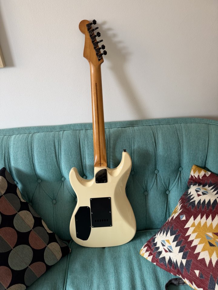 Fender Stratocaster HM MIJ (Finales 80s)