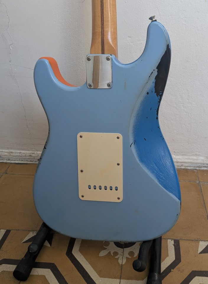 Fender Stratocaster GEORGE Harrison Rocky