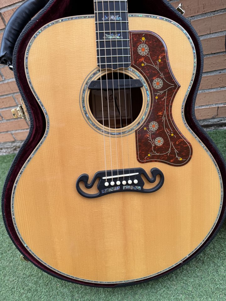 AMI SJG-200 (Sigma) Guitarra Acustica Jumbo