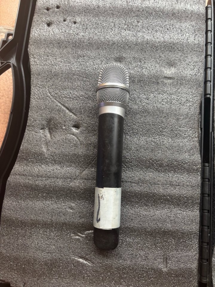 Micrófono inalámbrico ld system de segunda mano · Foto 2 de 2 · Cádiz · 50 €