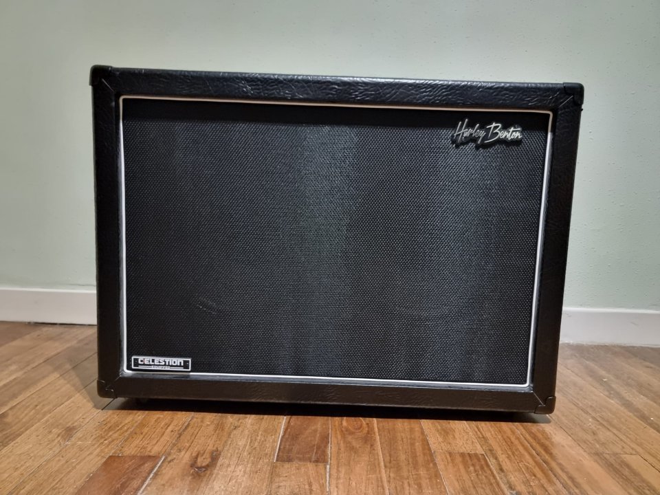 Pantalla Harley Benton G212 Celestion V30