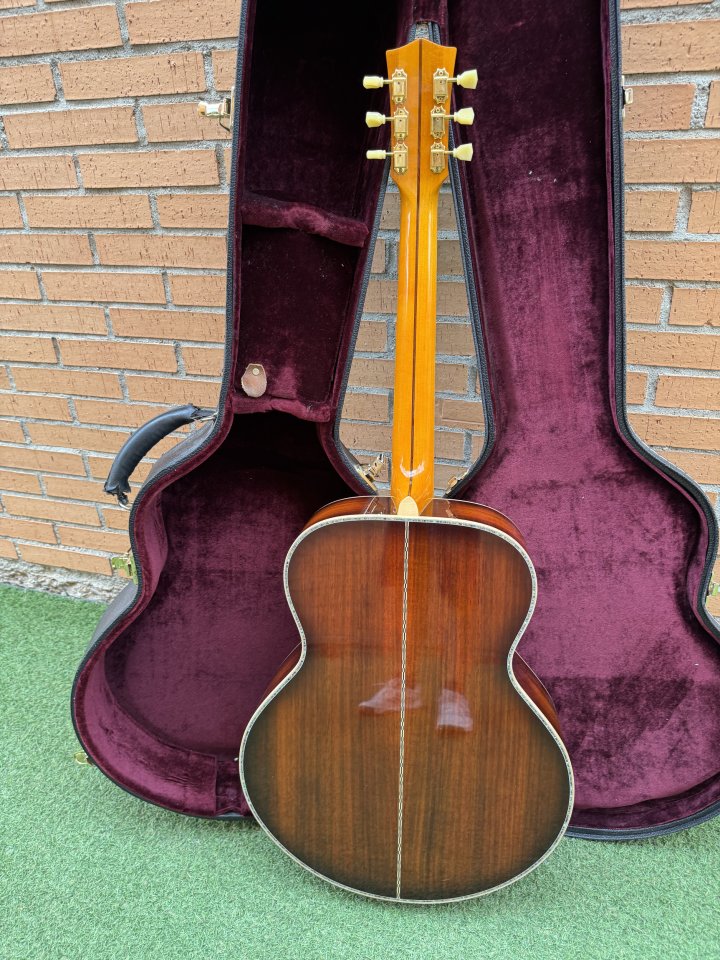 AMI SJG-200 (Sigma) Guitarra Acustica Jumbo