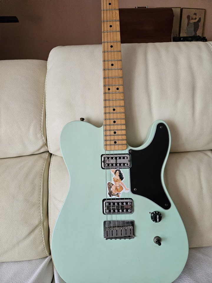 Telecaster Cabonita mex TV JONES de segunda mano · Foto 1 de 4 · Valencia · 750 €