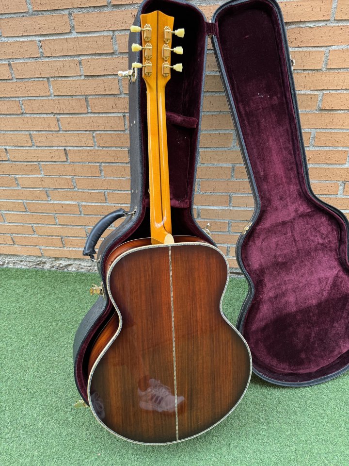 AMI SJG-200 (Sigma) Guitarra Acustica Jumbo