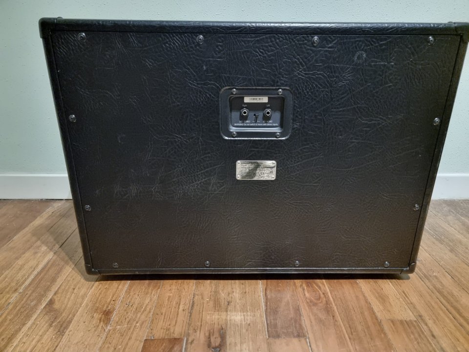 Pantalla Harley Benton G212 Celestion V30