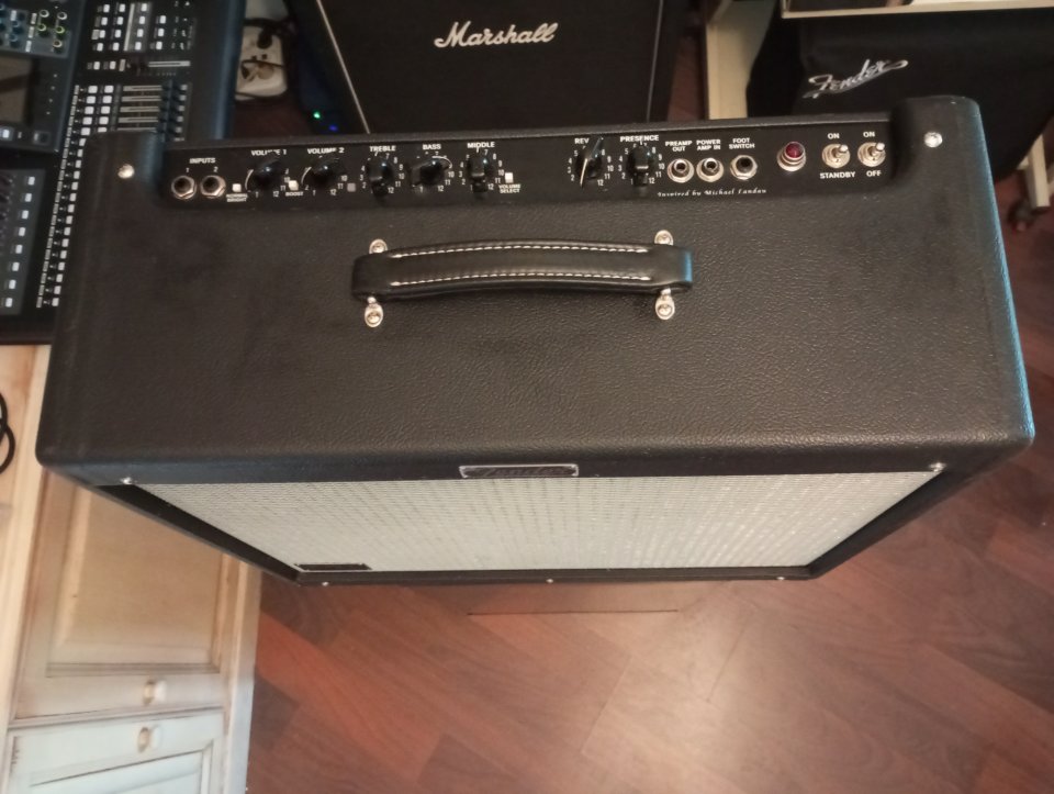FENDER HOT ROD DEViLLE ML