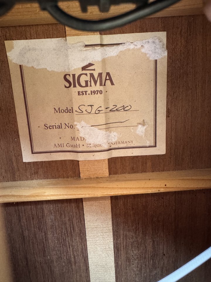 AMI SJG-200 (Sigma) Guitarra Acustica Jumbo