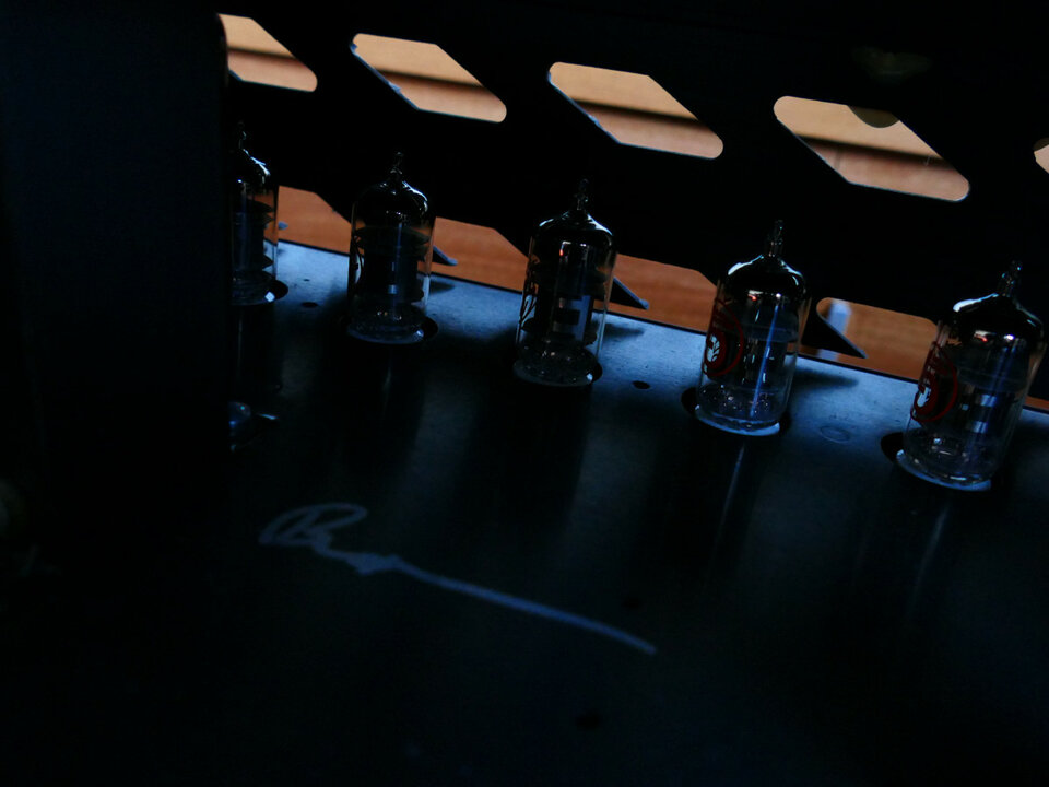 Bogner Ecstasy 101 Metal Grill, firmado por Reinhold Bogner