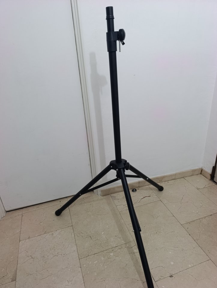 4 pies de Altavoz nuevos a estrenar