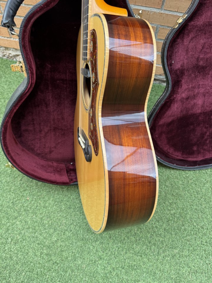 AMI SJG-200 (Sigma) Guitarra Acustica Jumbo