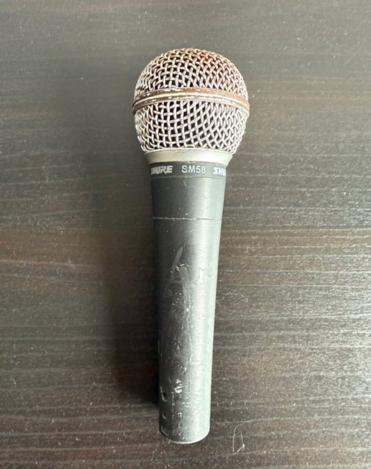Shure SM58 - Micrófono Dinámico Original de segunda mano · Foto 1 de 8 · Pontevedra · 69 €