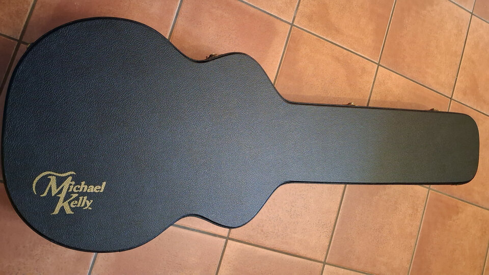 Bajo Acústico Fretless Michael Kelly DF5-FL-QM Dragonfly 5 String