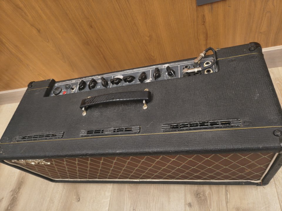 Vox ac30 1965 con Transformadores Woden, reconvertido a cabezal. de segunda mano · Foto 2 de 8 · Gipuzkoa · 1999 €