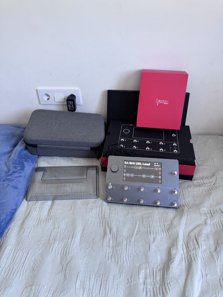 Neural DSP Quad Cortex + Decksaver + Estuche de segunda mano · Foto 1 de 9 · Madrid · 1 €