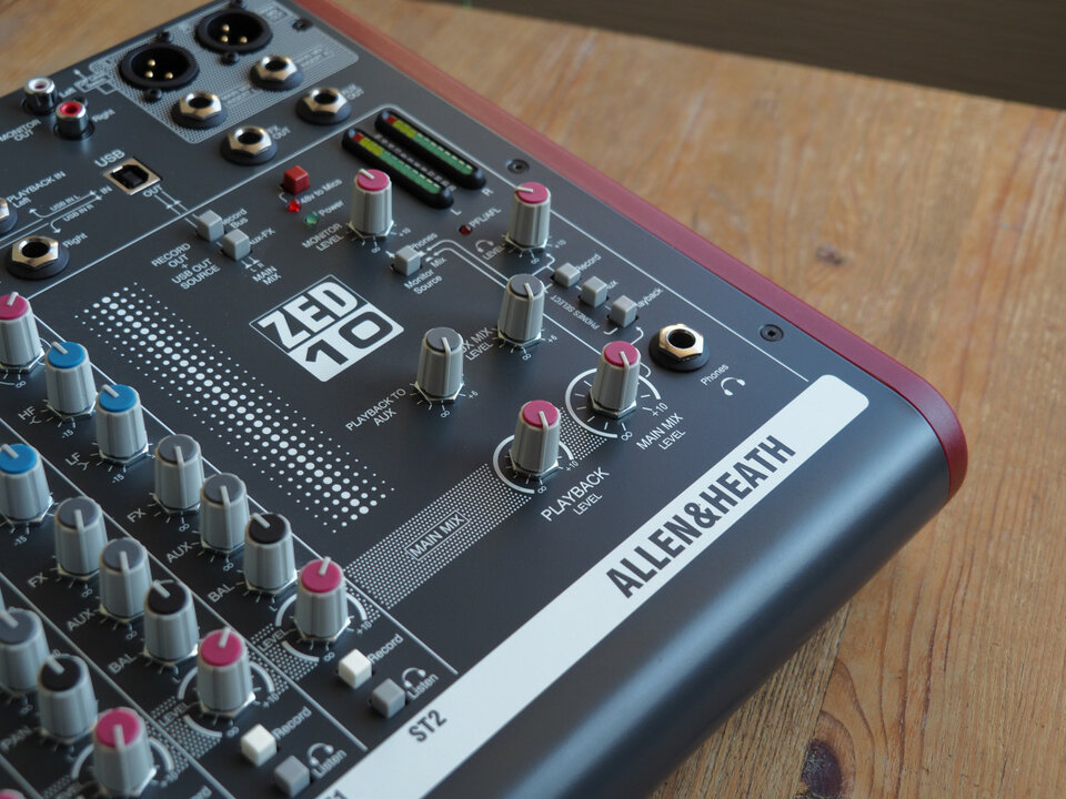 Allen & Heath ZED-10