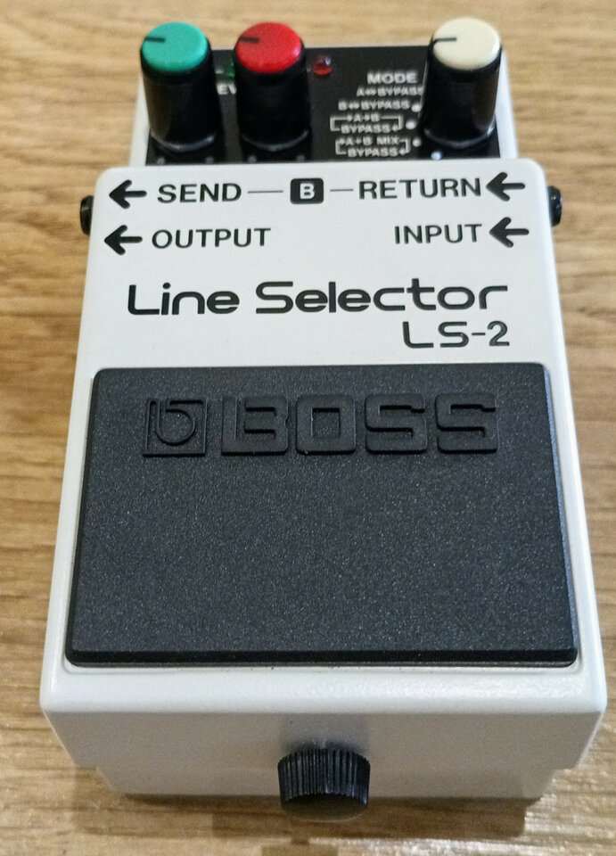 Boss LS-2 Line Selector