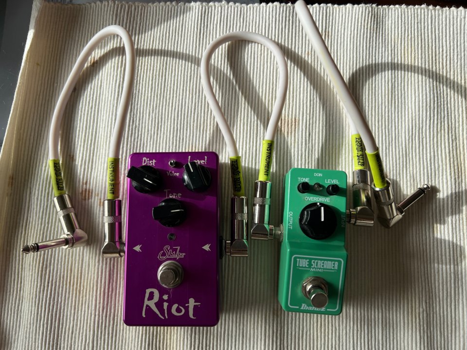 Suhr Riot + Tubescreamer Mini (OFERTA)