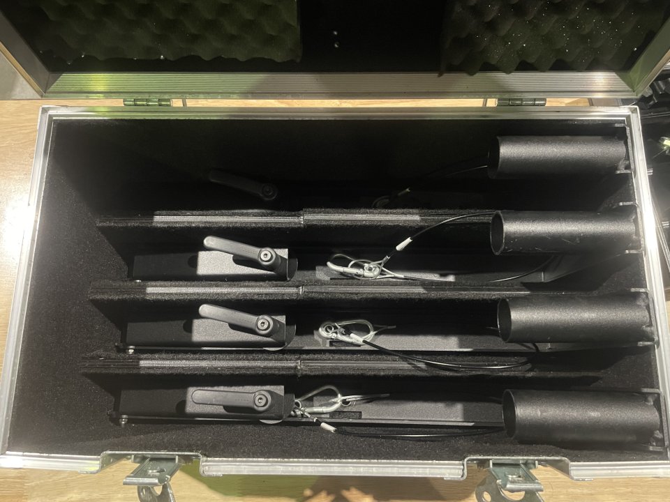 Case x4 Nexo PS8 VNT-SSBRK8 Horizontal frame de segunda mano · Foto 3 de 7 · Barcelona · 1150 €
