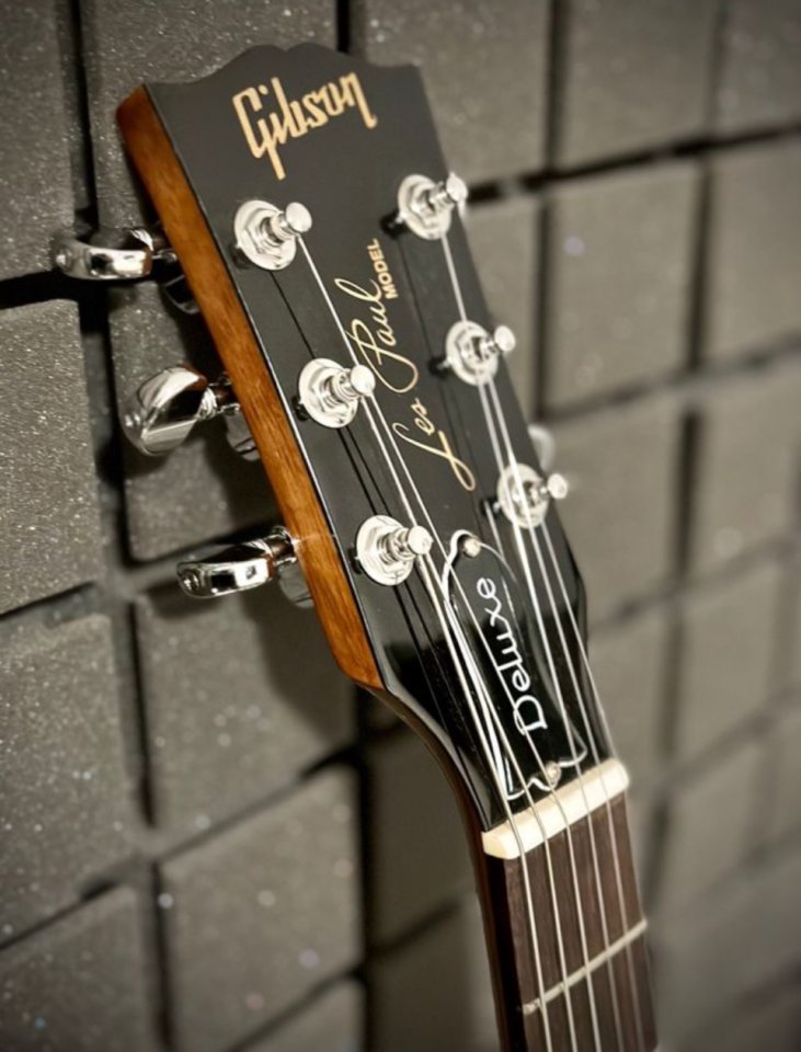 Gibson Lespaul Studio Deluxe II de segunda mano · Foto 4 de 8 · Málaga · 1450 €